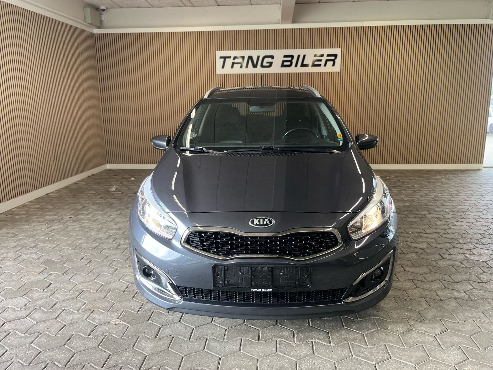 Sort Kia Ceed fra 2016