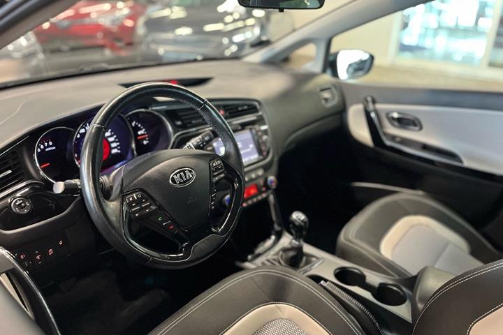 Sort Kia Ceed fra 2016