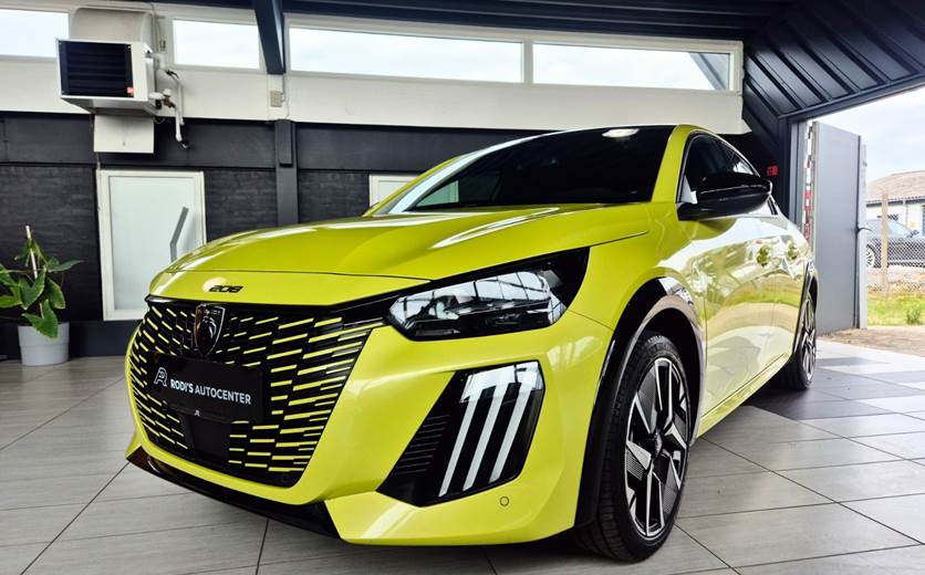 Peugeot e-208 54 GT Pack