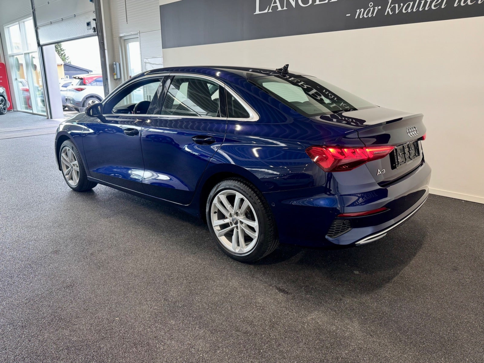 Blå Audi A3 fra 2021