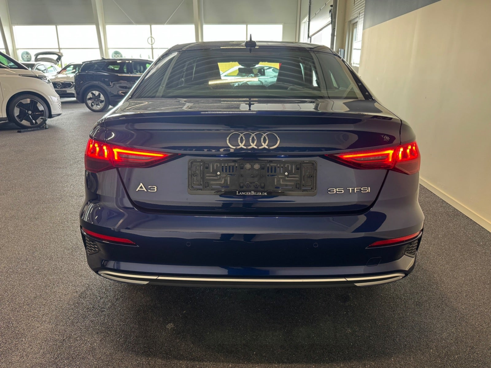Blå Audi A3 fra 2021