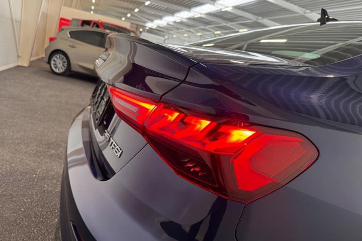 Blå Audi A3 fra 2021