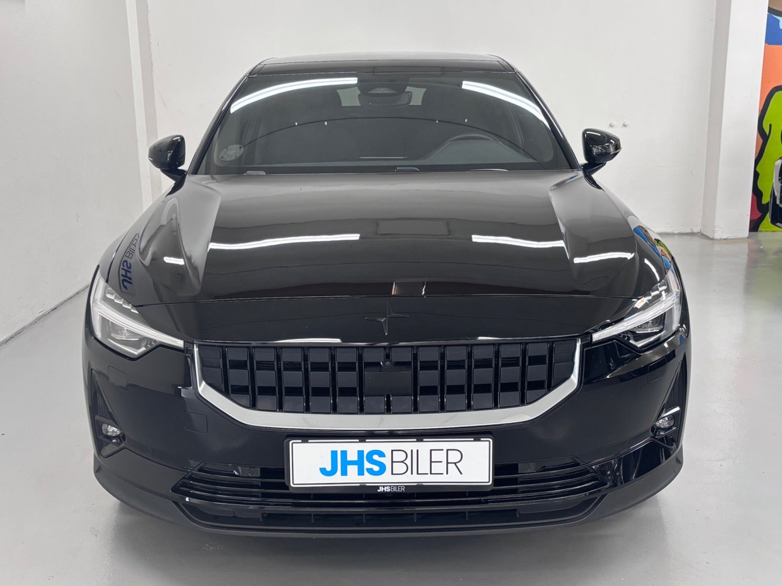Sort Polestar 2 fra 2023