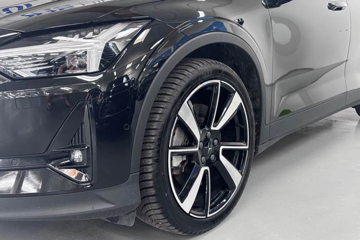 Sort Polestar 2 fra 2023