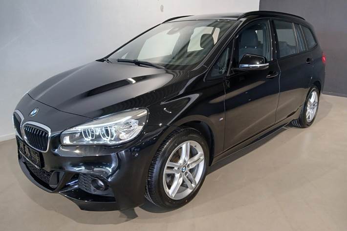 Sort BMW 218i fra 2017