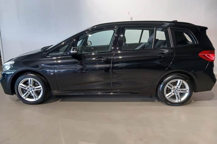 Sort BMW 218i fra 2017