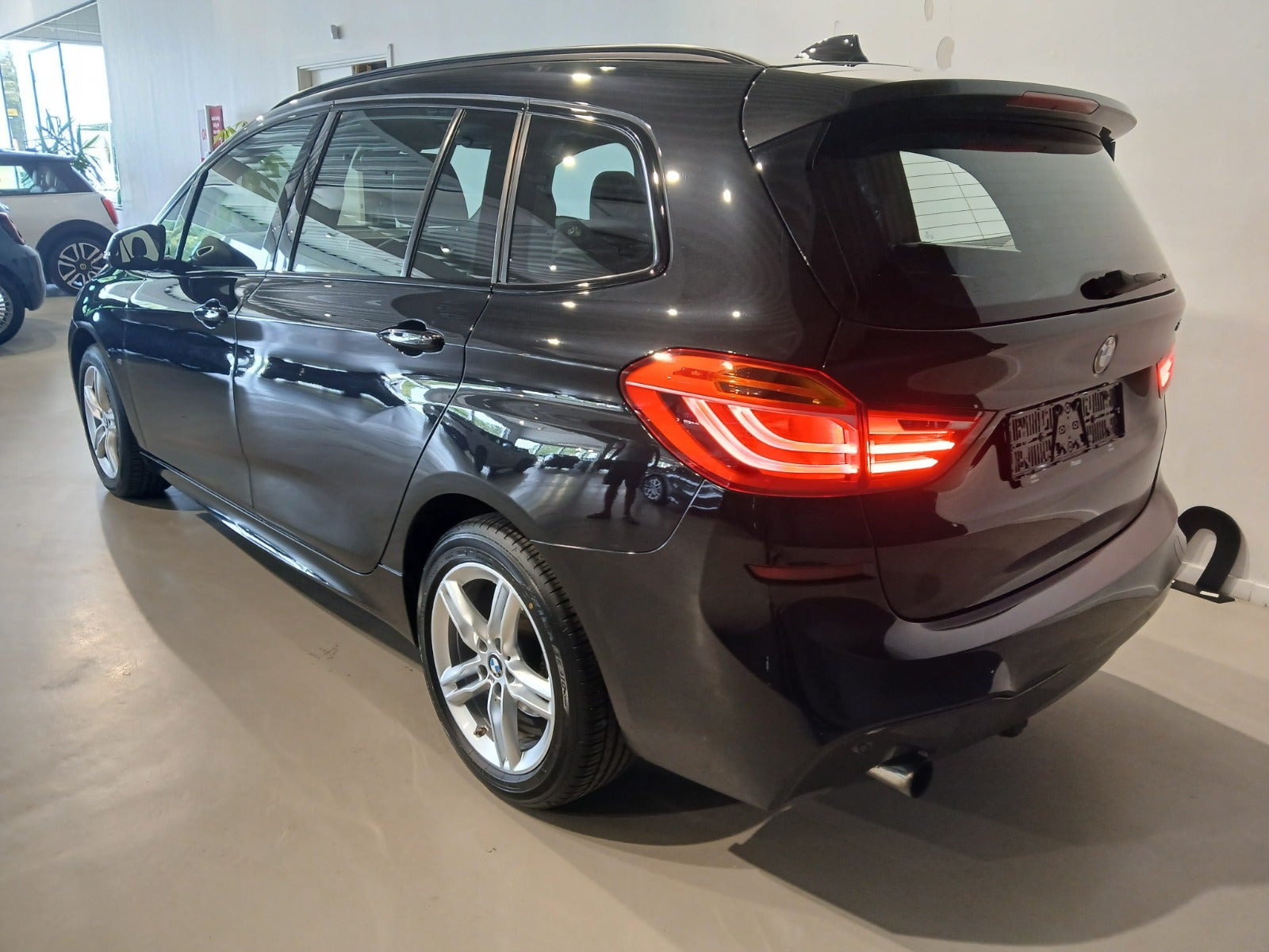 Sort BMW 218i fra 2017