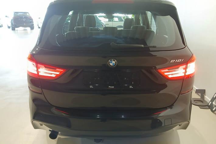 Sort BMW 218i fra 2017