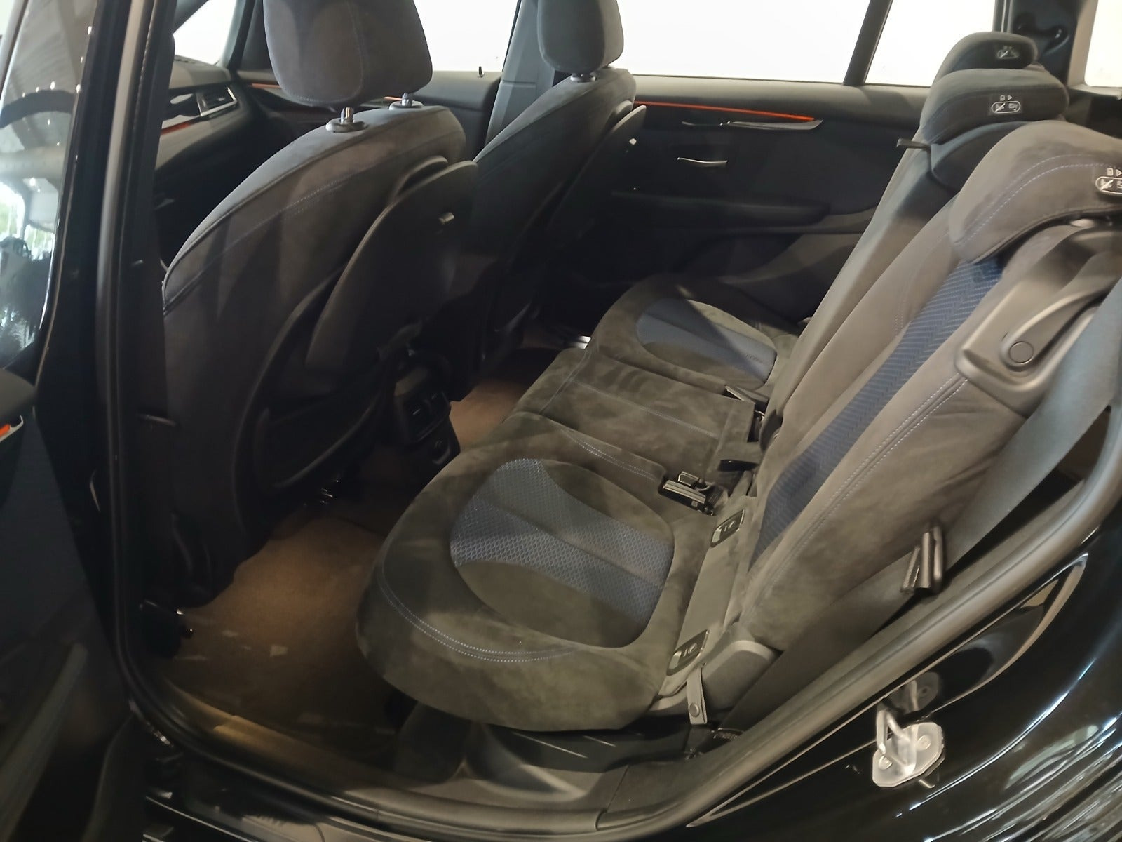 Sort BMW 218i fra 2017