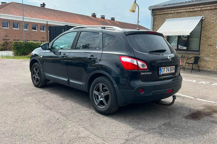 undefined Nissan Qashqai fra 2010