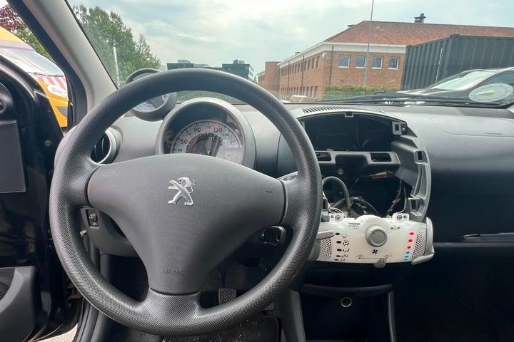 undefined Peugeot 107 fra 2007