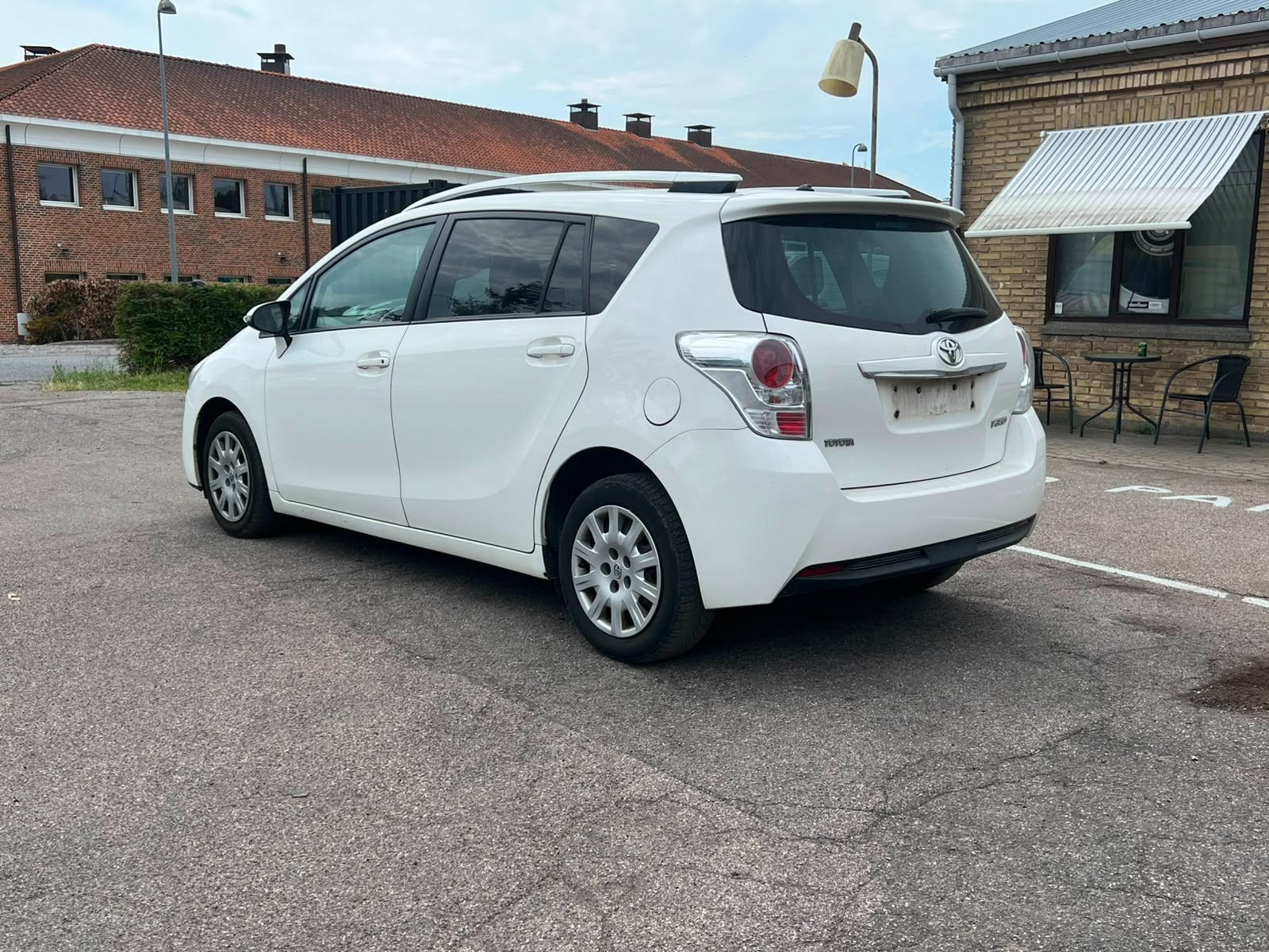 undefined Toyota Sportsvan fra 2014