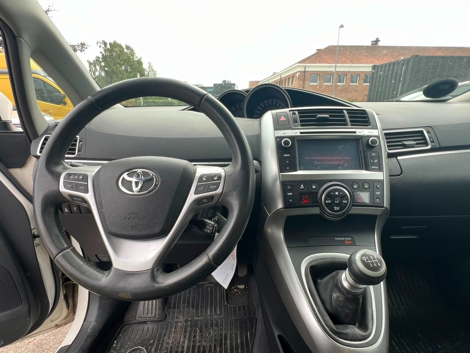 undefined Toyota Sportsvan fra 2014