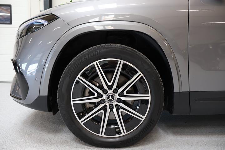 Grå Mercedes EQA250+ fra 2024