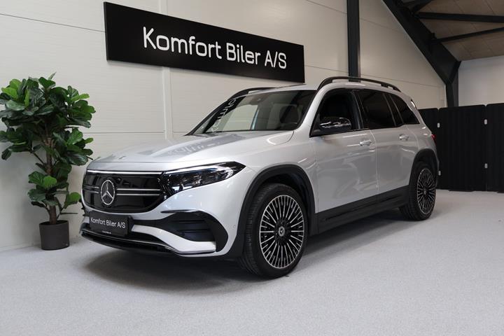 Sølv Mercedes EQB250+ fra 2023 set udefra