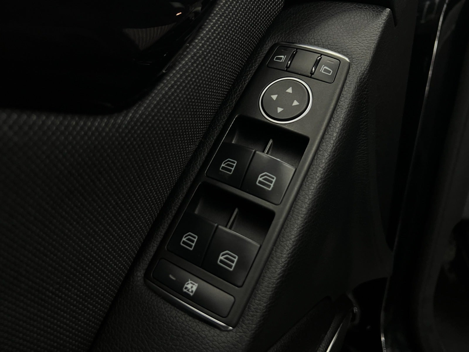 undefined Mercedes C200 fra 2012