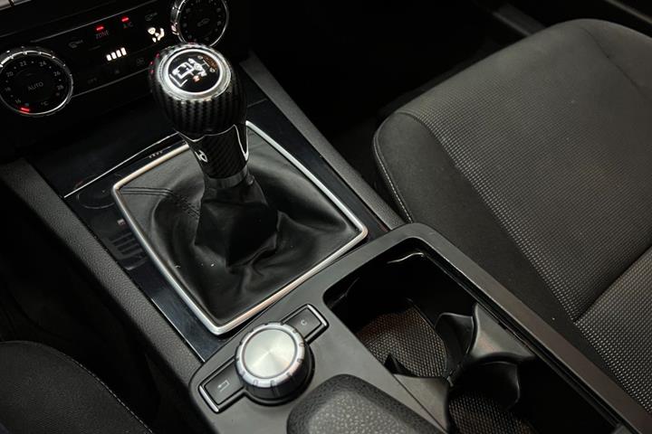 undefined Mercedes C200 fra 2012