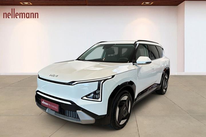 Hvid Kia EV5 fra 2026 set udefra