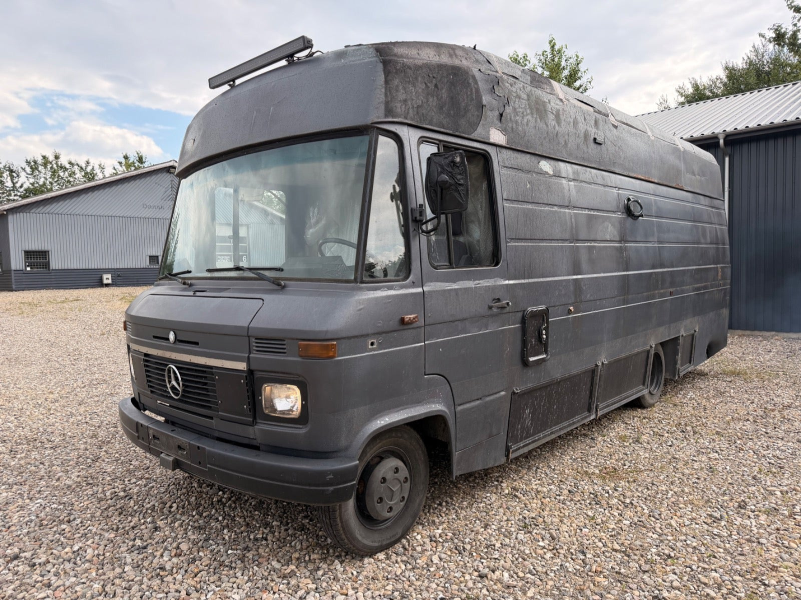 Mercedes 1213