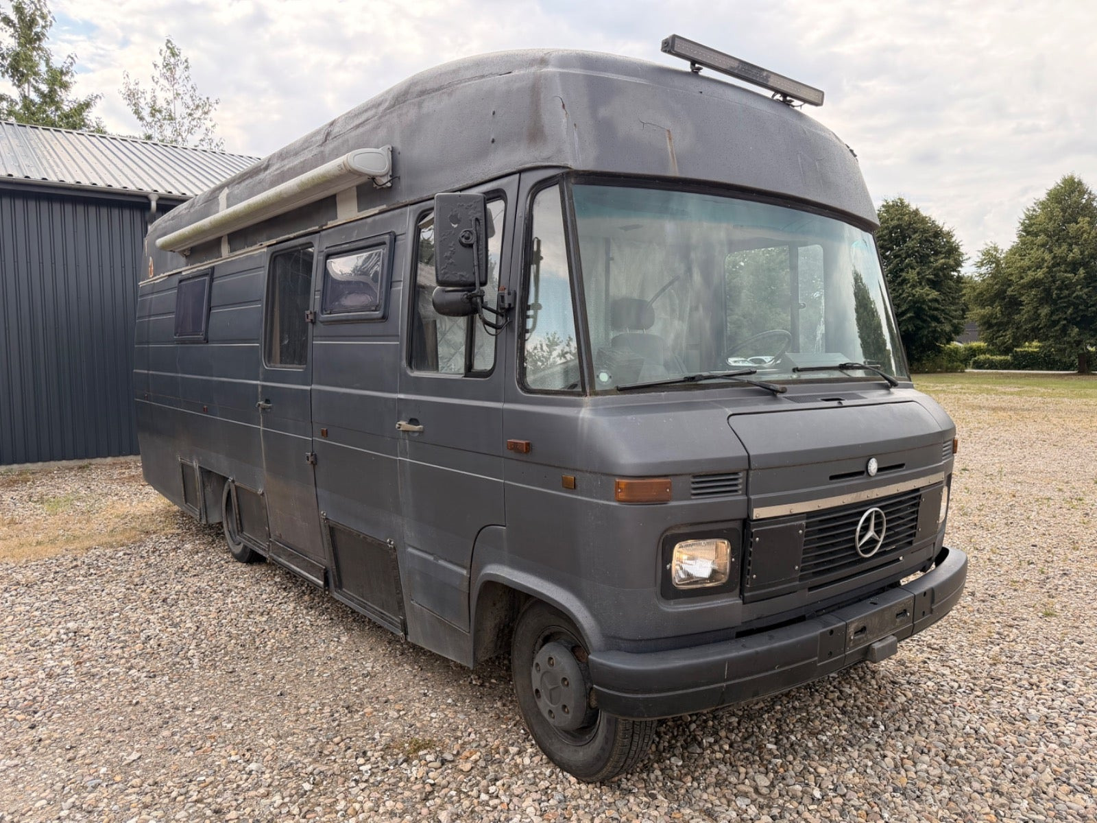 undefined Mercedes 1213 fra 1979