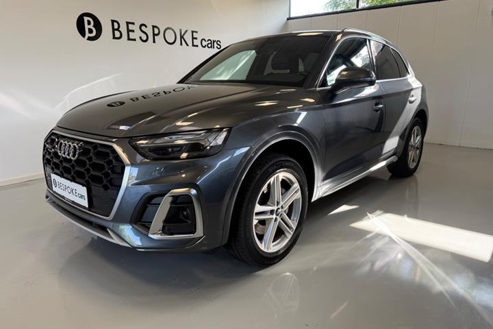 Grå Audi Q5 fra 2021
