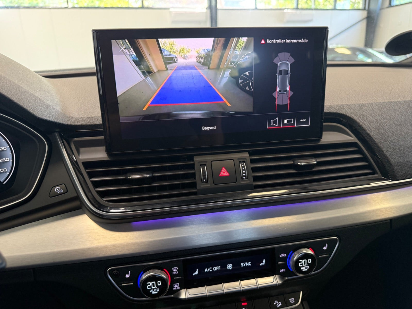 Grå Audi Q5 fra 2021