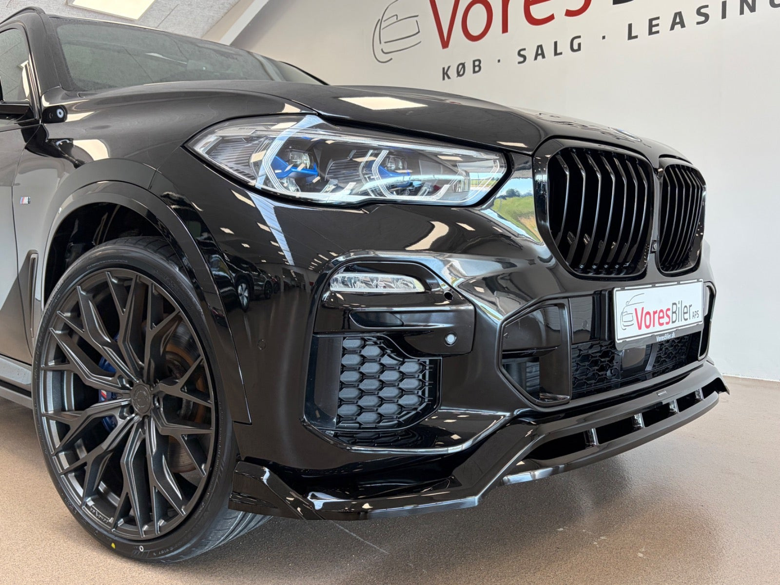Sort BMW X5 fra 2020