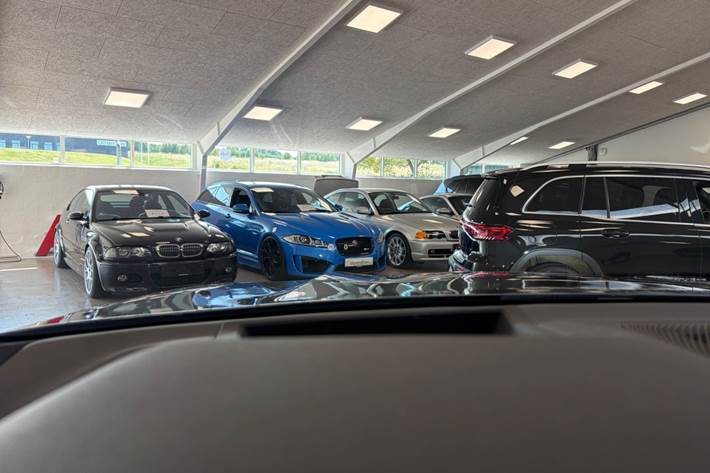 Sort BMW X5 fra 2020