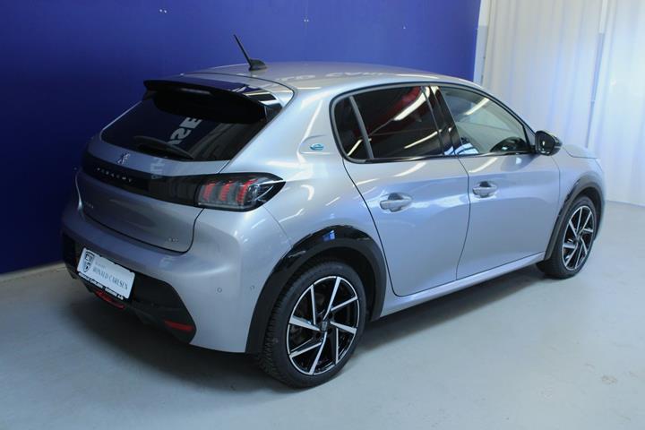 Sølv Peugeot e-208 fra 2023
