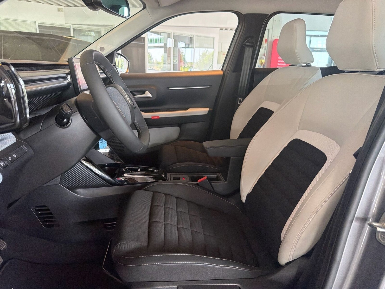 Grå Citroën e-C3 Aircross fra 2025