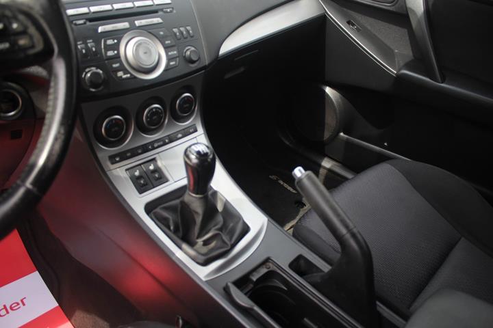Sort Mazda 3 fra 2010