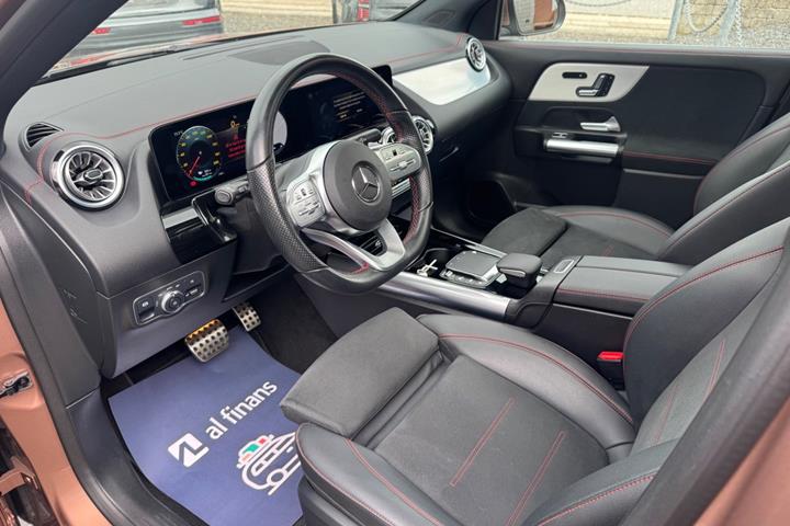 Gul Mercedes EQA250 fra 2022