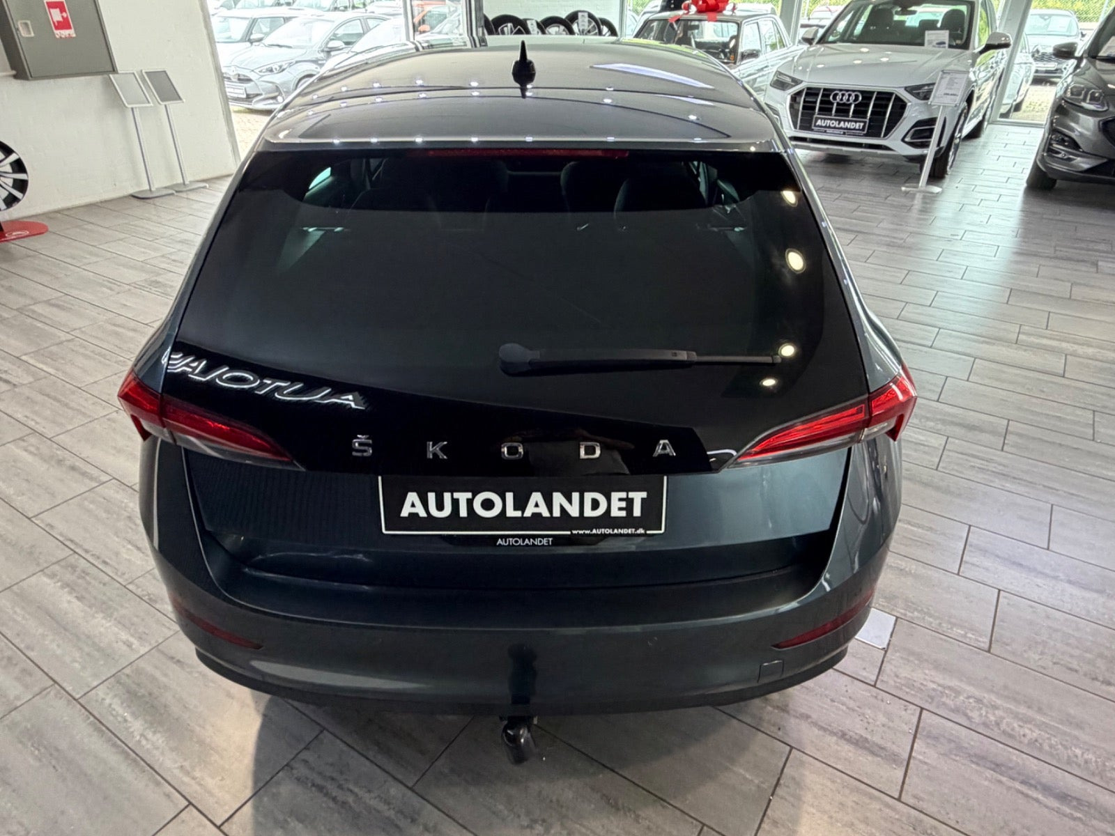 Grå Skoda Scala fra 2020