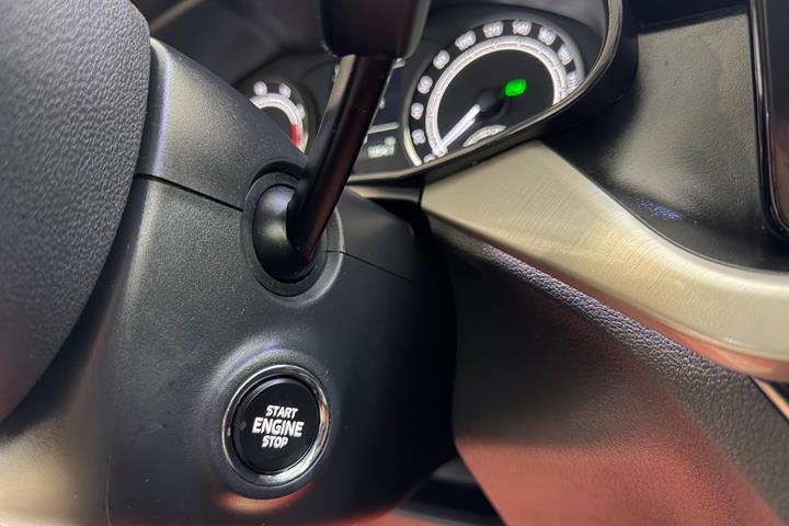 Grå Skoda Scala fra 2020