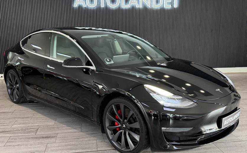 Tesla Model 3 Performance AWD