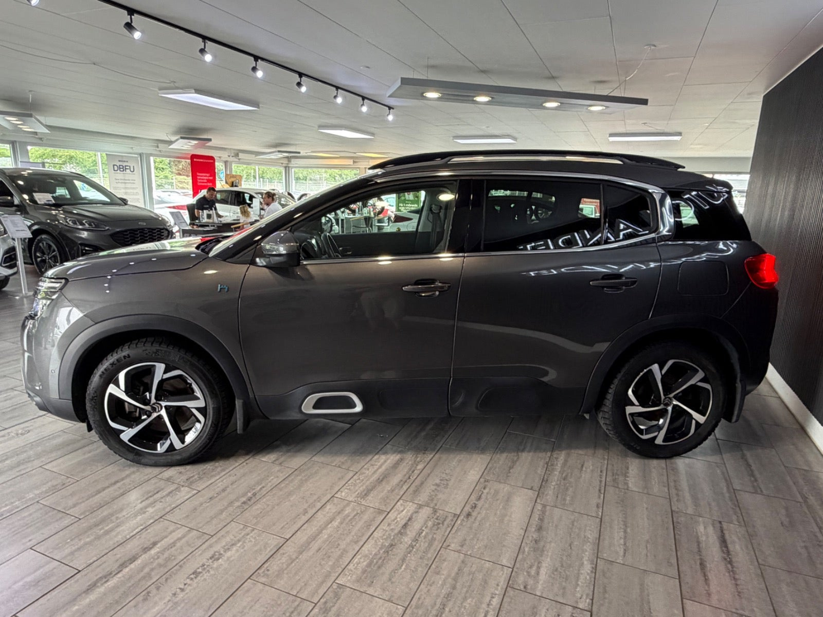 Grå Citroën C5 Aircross fra 2020