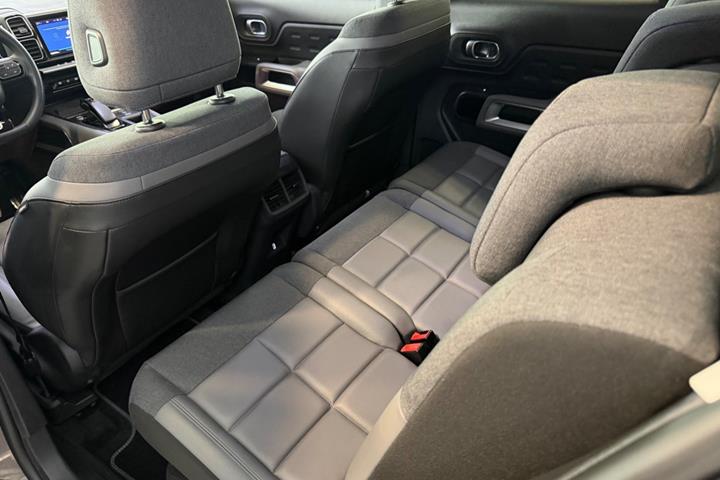 Grå Citroën C5 Aircross fra 2020