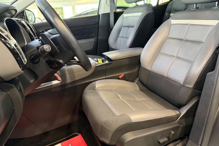Grå Citroën C5 Aircross fra 2020