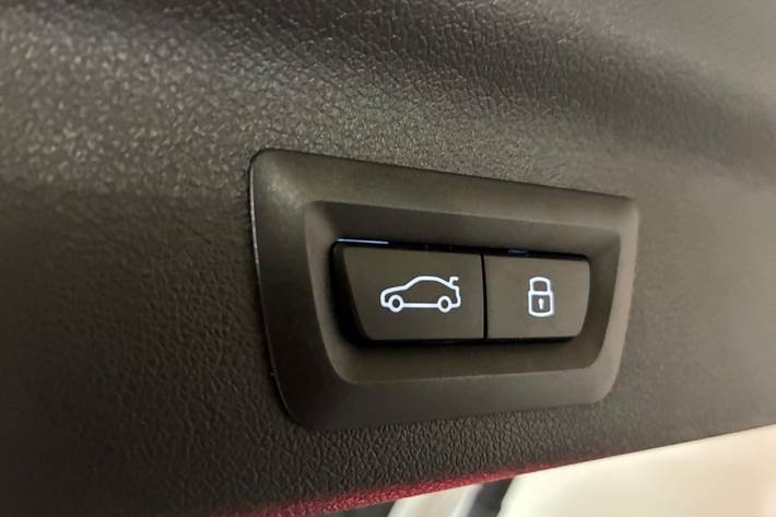 Hvid BMW iX1 fra 2024
