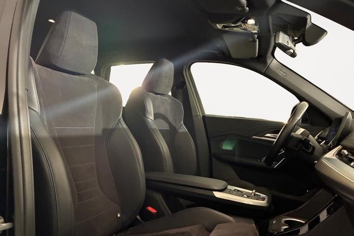 Sort BMW iX1 fra 2024