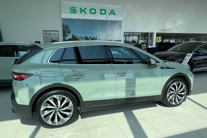 Grøn Skoda Elroq fra 2026