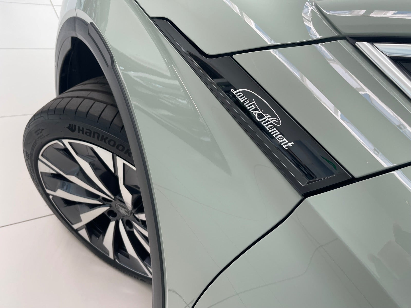 Grøn Skoda Elroq fra 2026