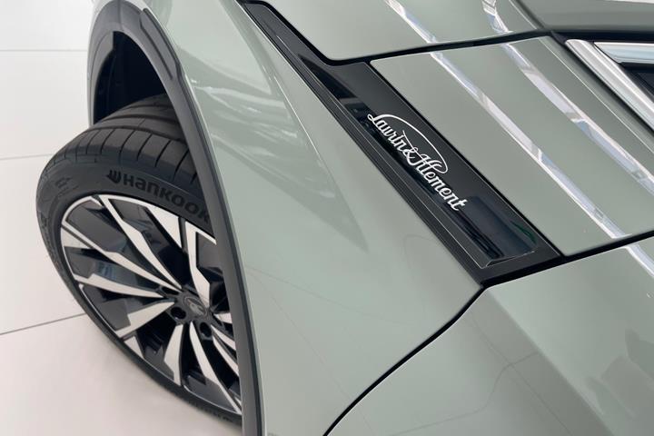 Grøn Skoda Elroq fra 2026
