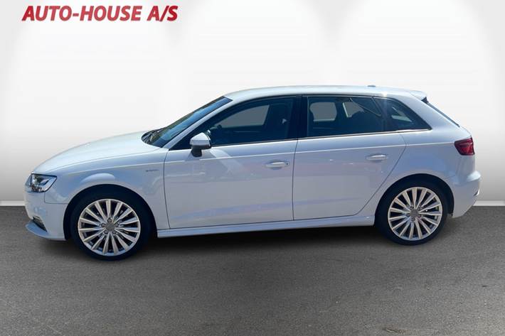 Hvid Audi A3 fra 2017