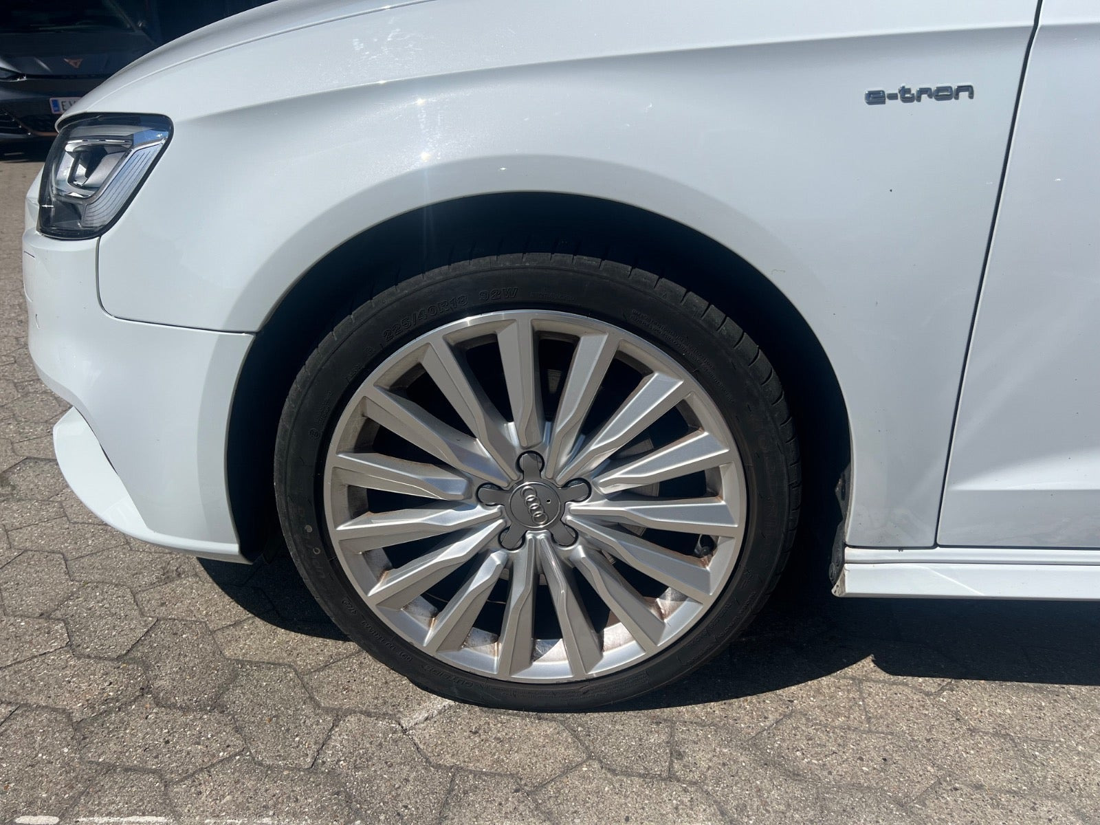 Hvid Audi A3 fra 2017