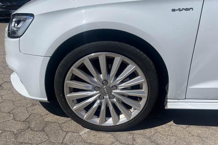 Hvid Audi A3 fra 2017