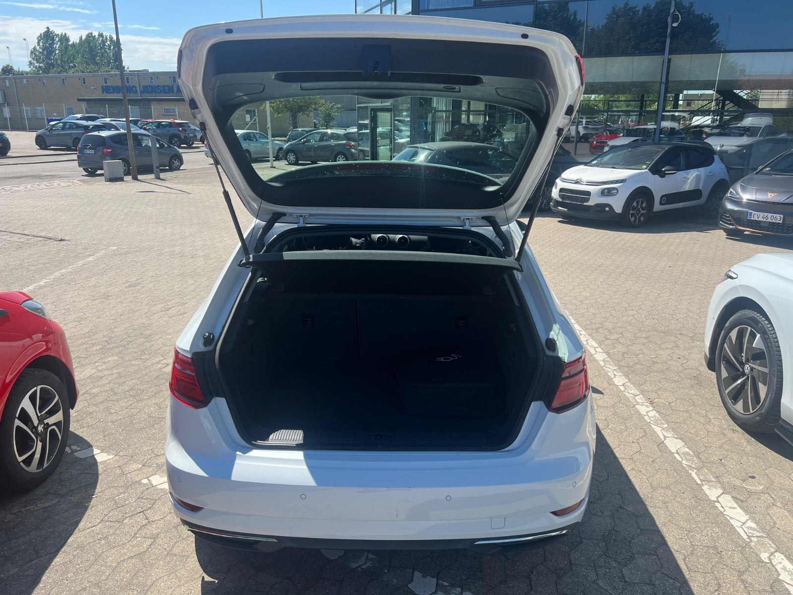 Hvid Audi A3 fra 2017