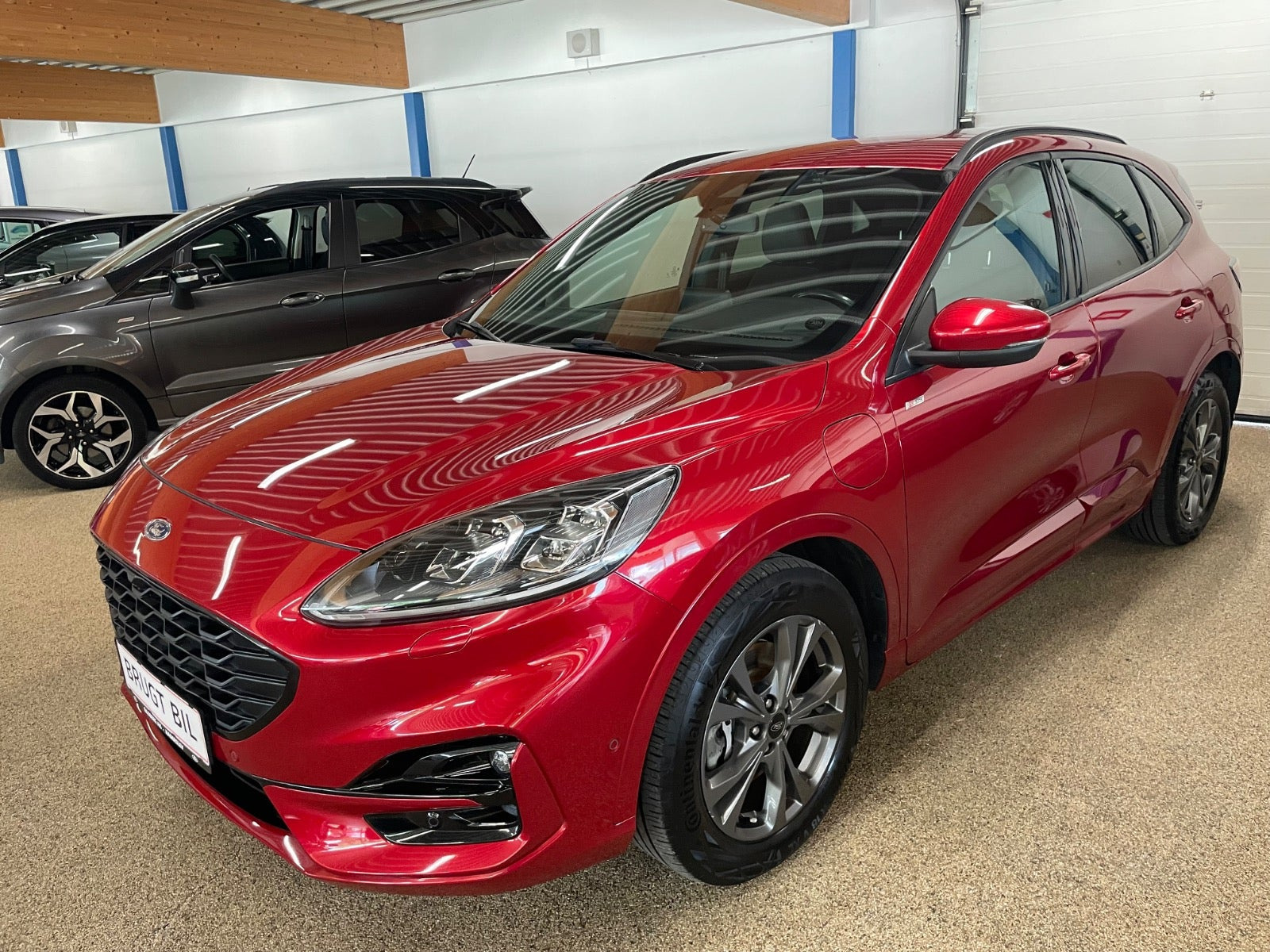 Ford Kuga 2,5 PHEV ST-Line X CVT