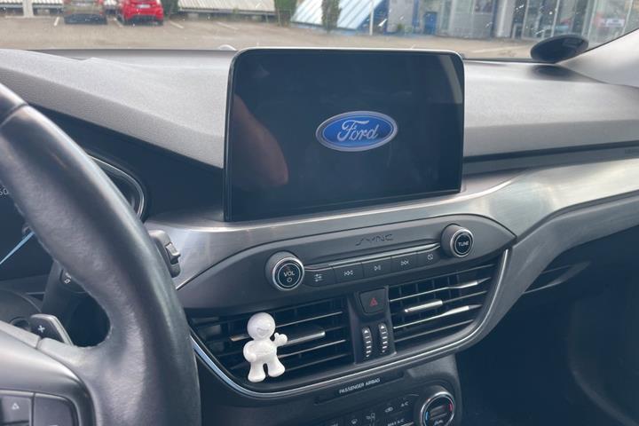 Rød Ford Kuga fra 2020