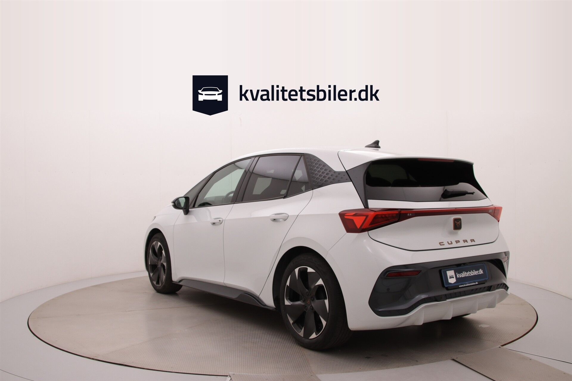 Hvid Cupra Born fra 2024